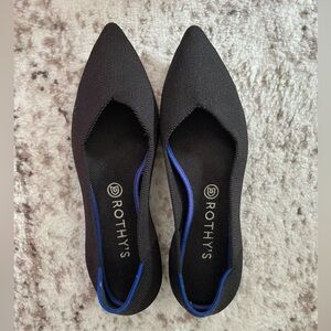 Rothy's Black Point Flats with Blue Accent